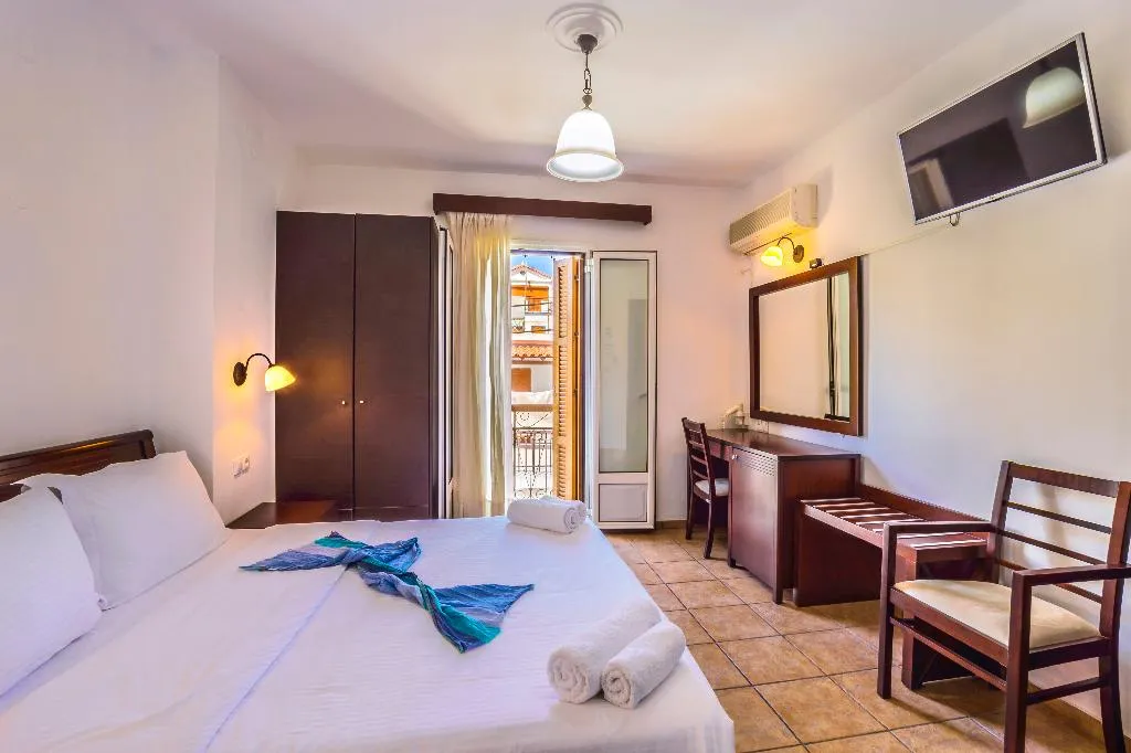 Double or Twin STANDARD Room, Kerkis Bay Hotel, Samos
