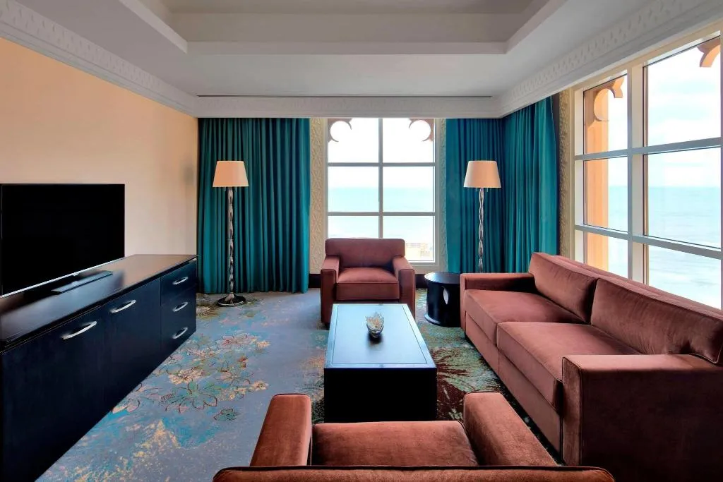 Room, Sheraton Sharjah Beach Resort & Spa, Dubai