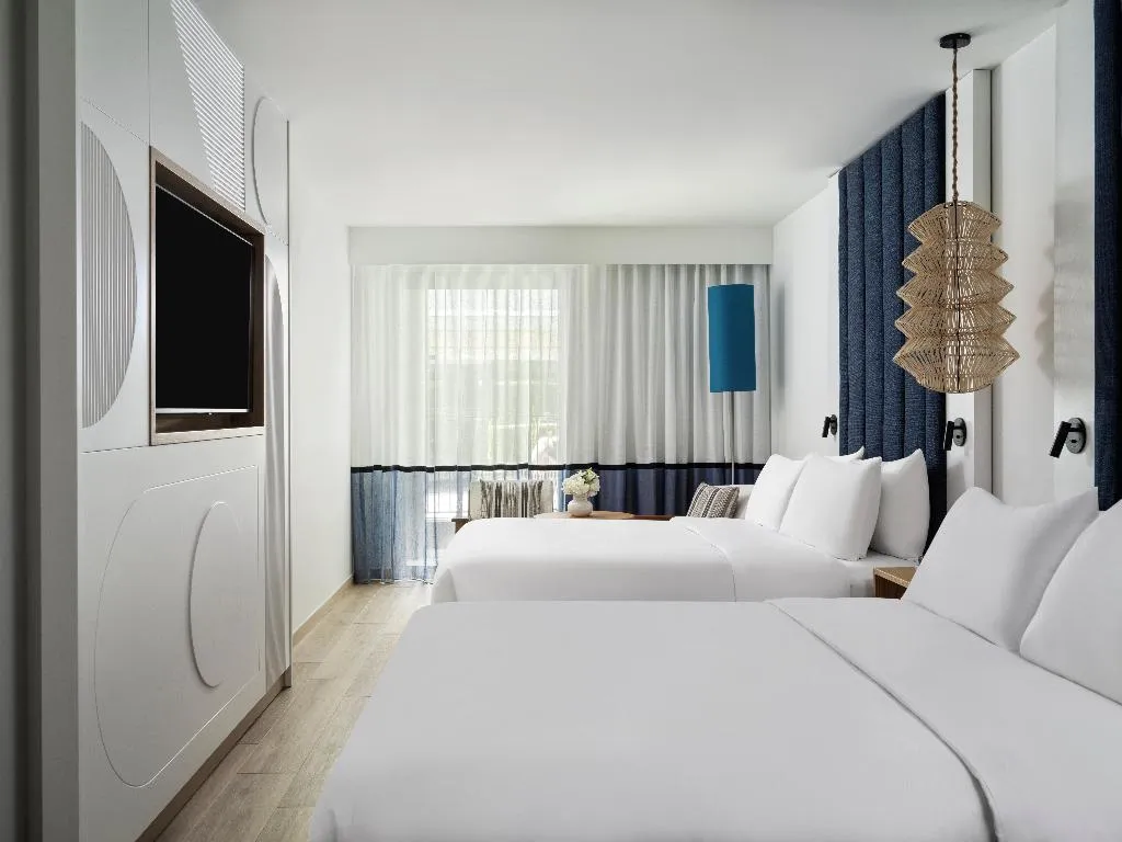 DOUBLE TWO QUEEN BEDS PREMIUM Room, Intercontinental Crete By Ihg, Crete