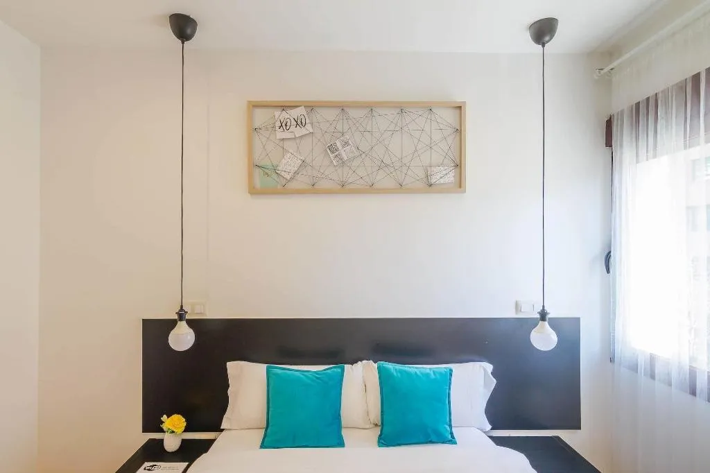 Room, A&Z Javier Cabrini, Madrid