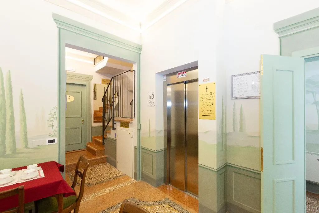 Lobby, Villa Tortorelli, Florence