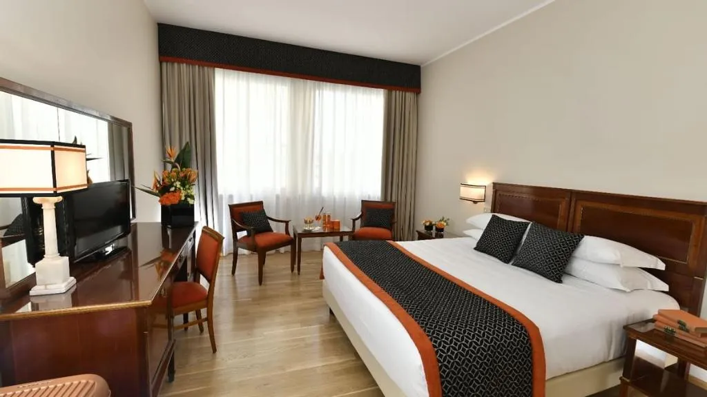 Double or Twin CLASSIC Room, Bettoja Hotel Mediterraneo, Rome