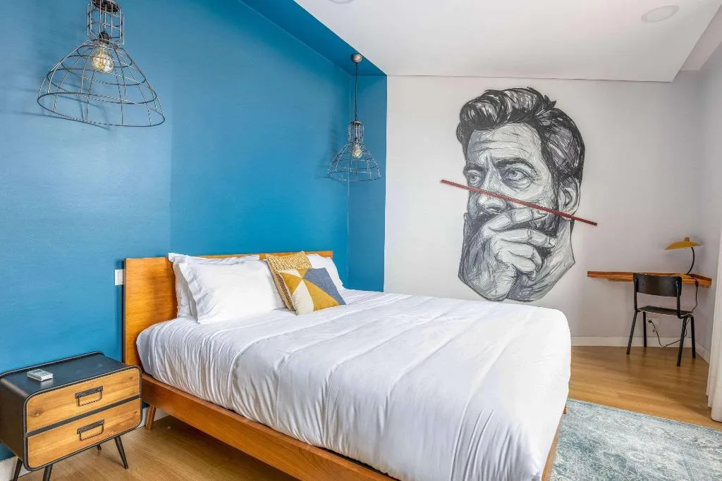 Room, Selina Porto, Porto