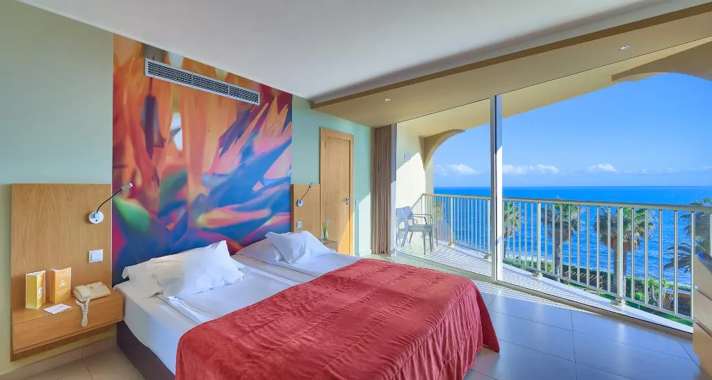 Double or Twin SEA VIEW Room, The Views Oasis, Madeira