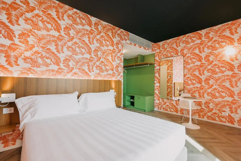 DOUBLE SUPERIOR QUEEN BED Room, Collini Rooms WorldHotels Crafted, Milan