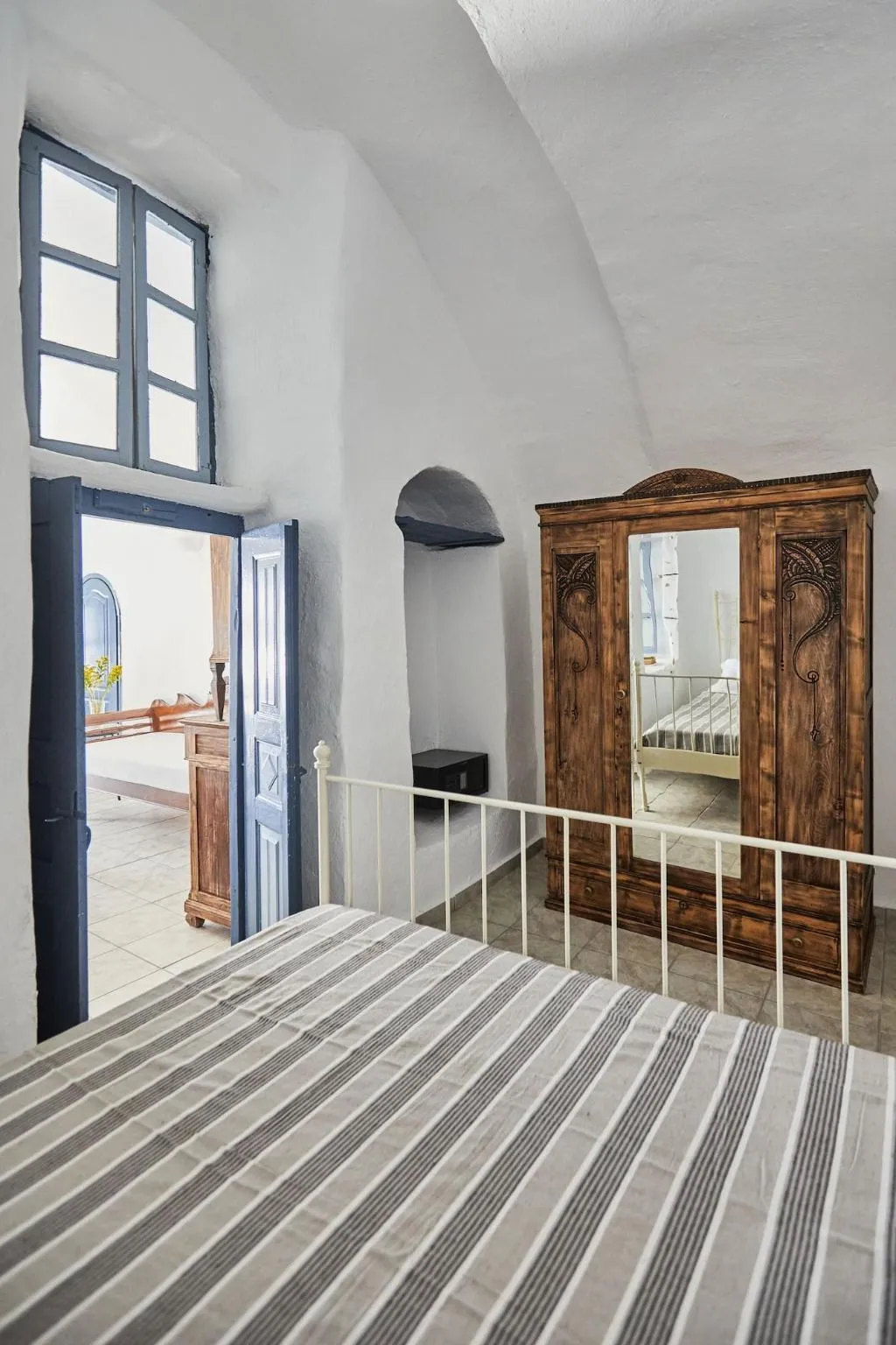Room, Allure Breeze Suites, Santorini