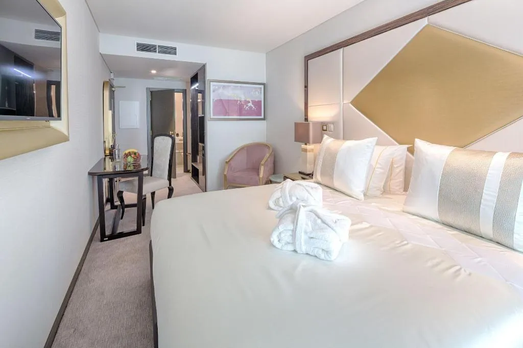 Room, Meraprime Gold Design Hotel, Lisbon