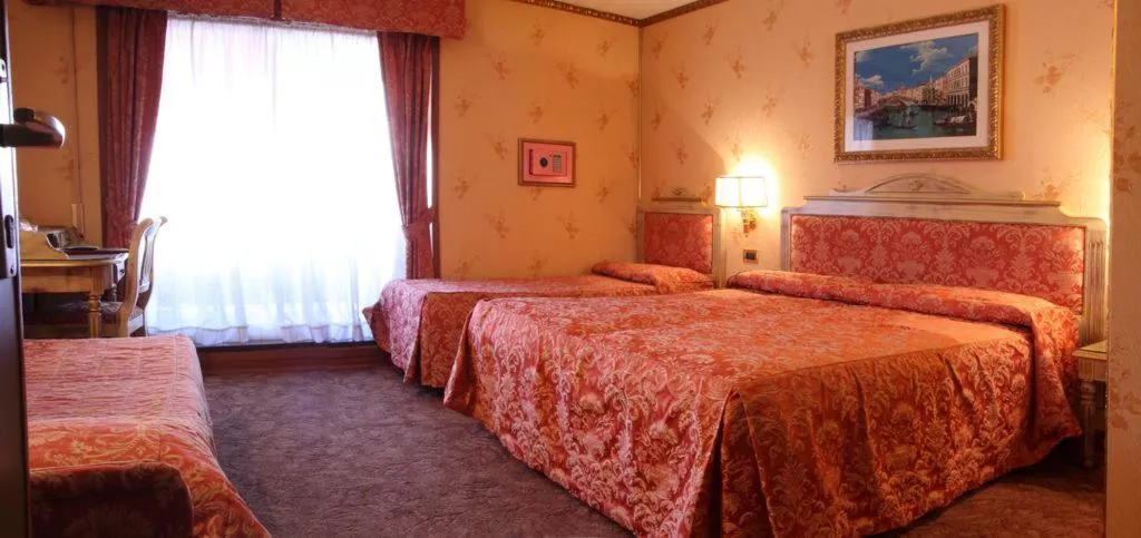 QUADRUPLE STANDARD Room, Venezia Hotel, Venice