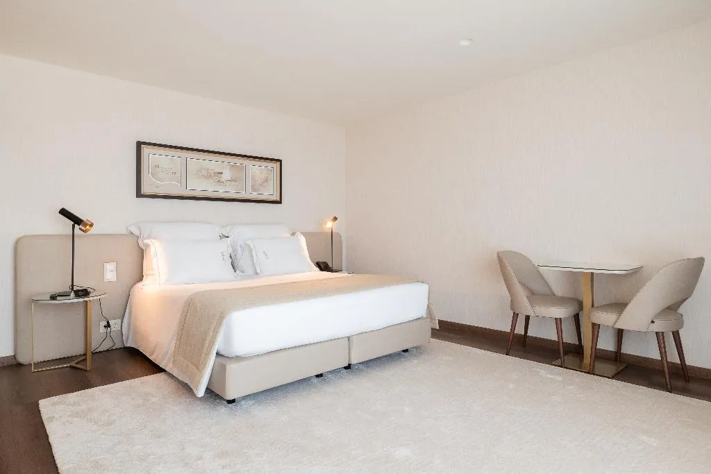 SUITE WITH TERRACE Room, Quinta Da Maquia Hotel, Lisbon