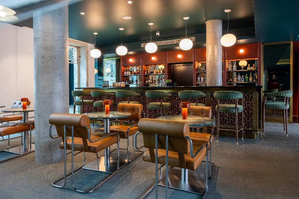 Bar, Cenica Porto Hotel, Curio Collection By Hilton, Porto