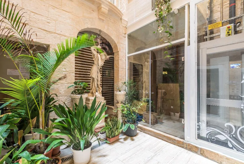 Lobby, Valletta Lucente, Malta