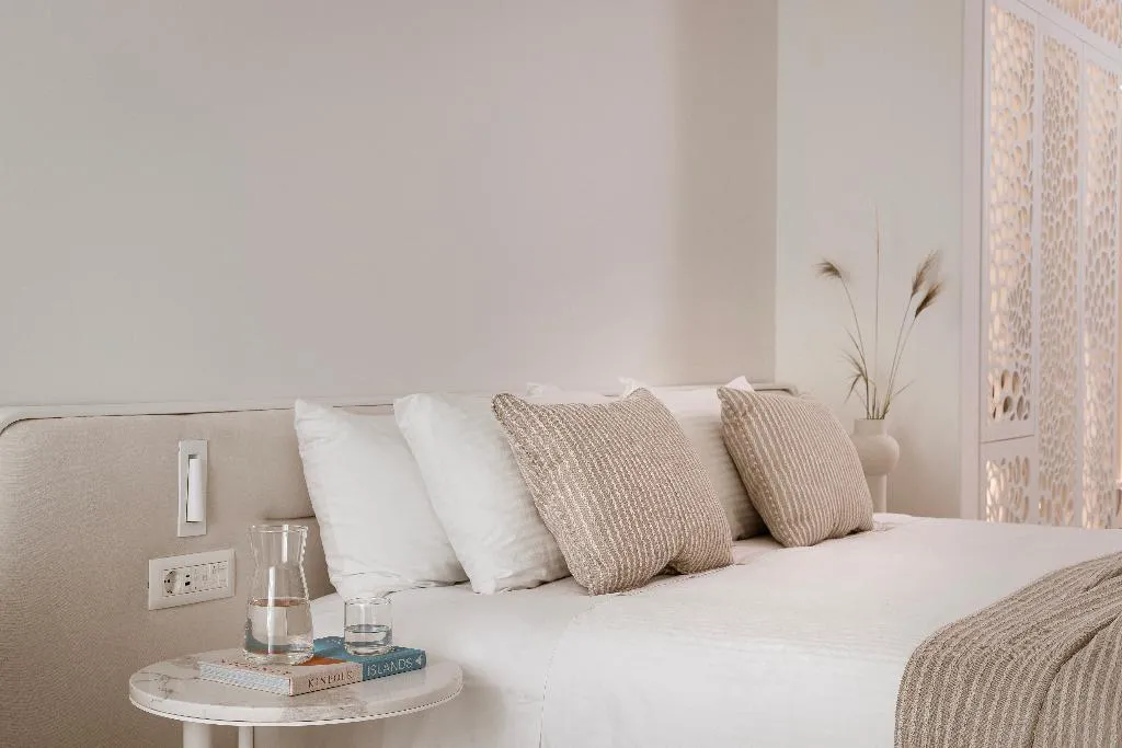 JUNIOR SUITE WITH JACUZZI Room, Lovia Mykonos, Mykonos