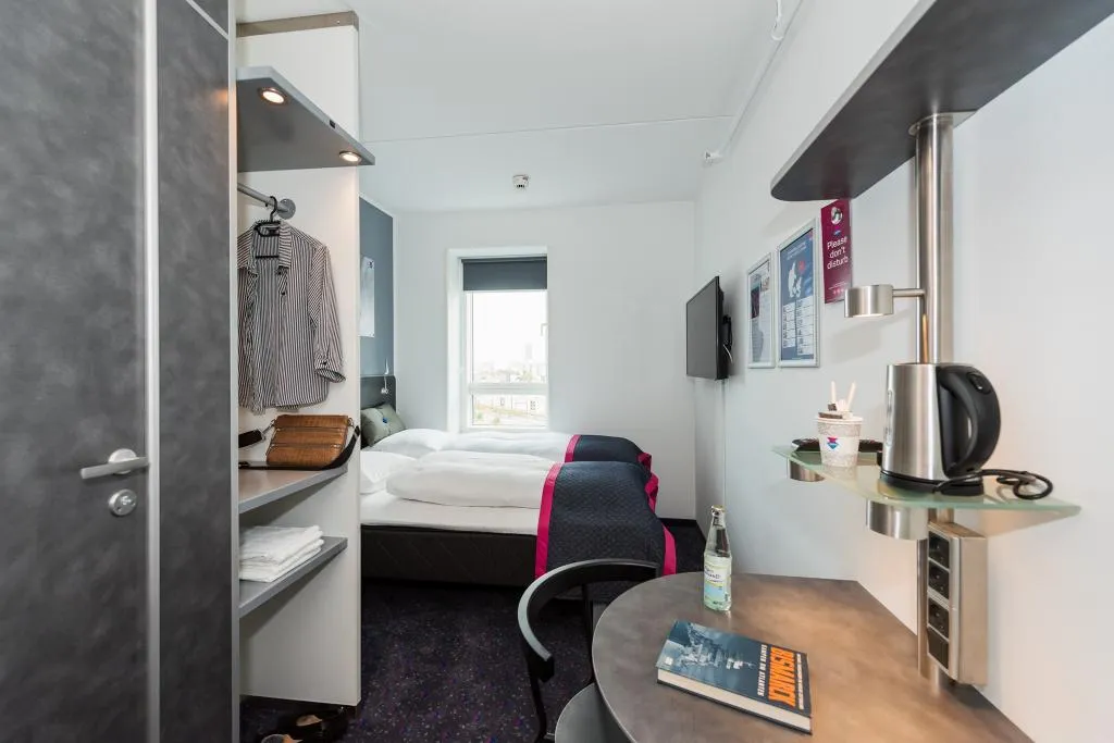 DOUBLE SUPERIOR Room, CABINN Copenhagen, Copenhagen