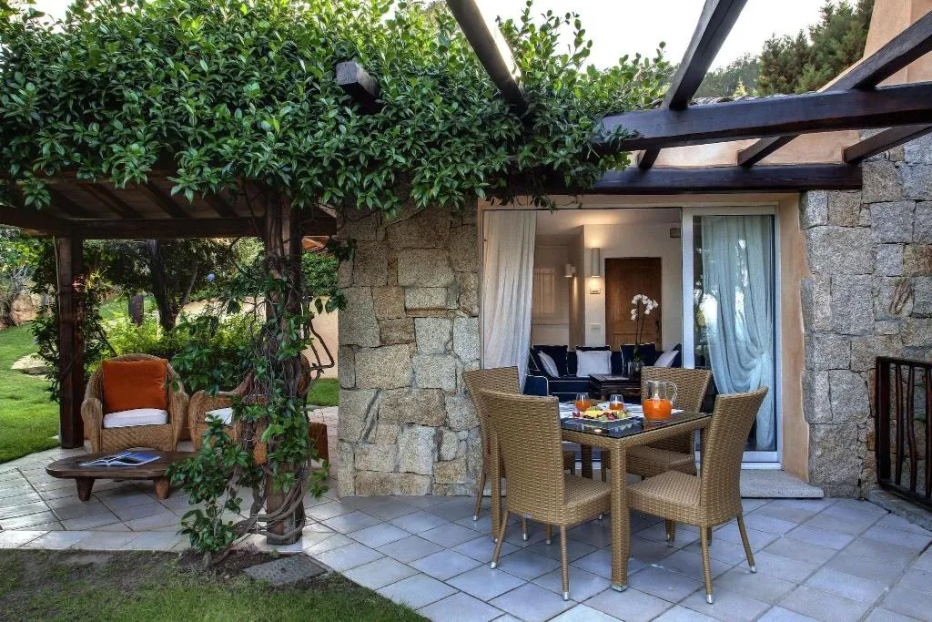 Room, L'Ea Bianca Luxury Resort, Olbia
