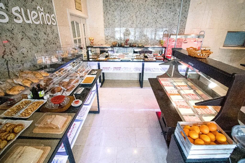 Bar, Avenida de España, Madrid