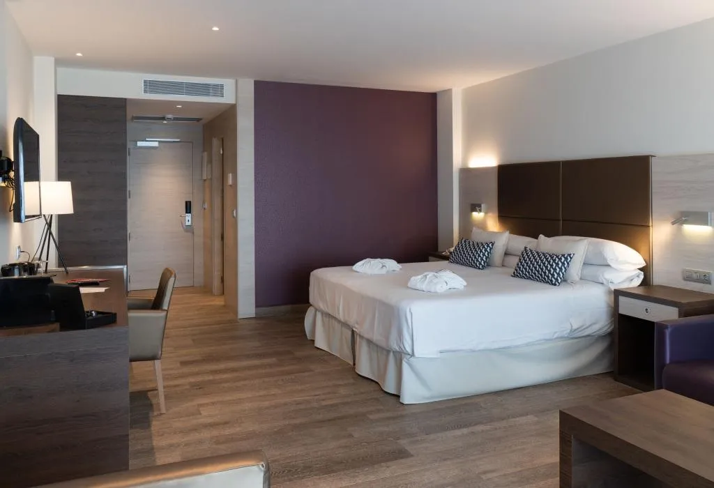 JUNIOR SUITE STANDARD Room, Medplaya Pez Espada, Costa Del Sol