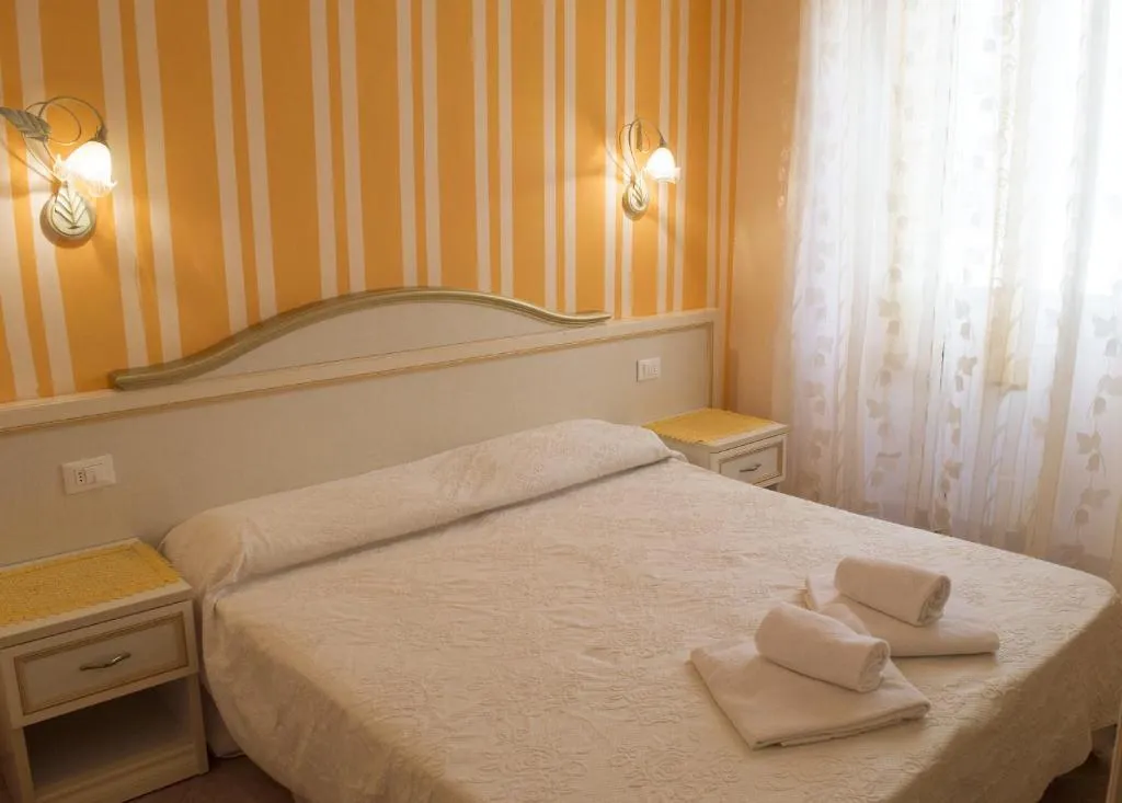 Double or Twin STANDARD Room, La Corte Dei Principi, Florence