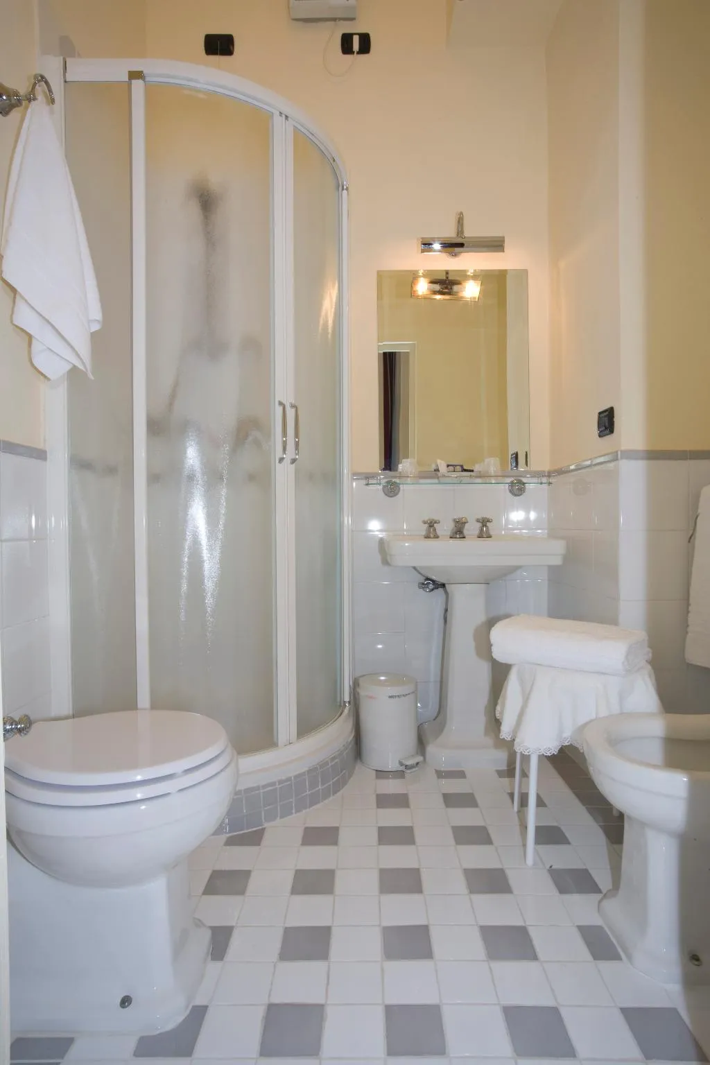 APARTMENT TWO BEDROOMS Room, Residence Palazzo Gamba, Florence