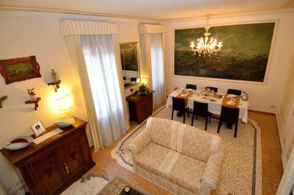 Lobby, Ca' del Modena, Venice