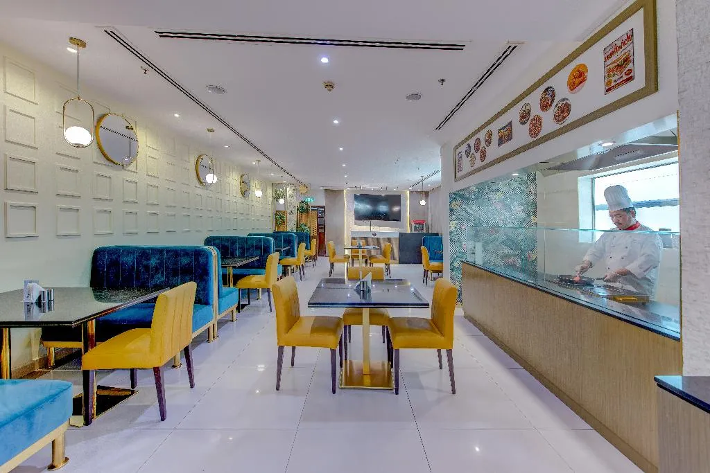 Restaurant, Howard Johnson Plaza by Wyndham Dubai Deira, Dubai