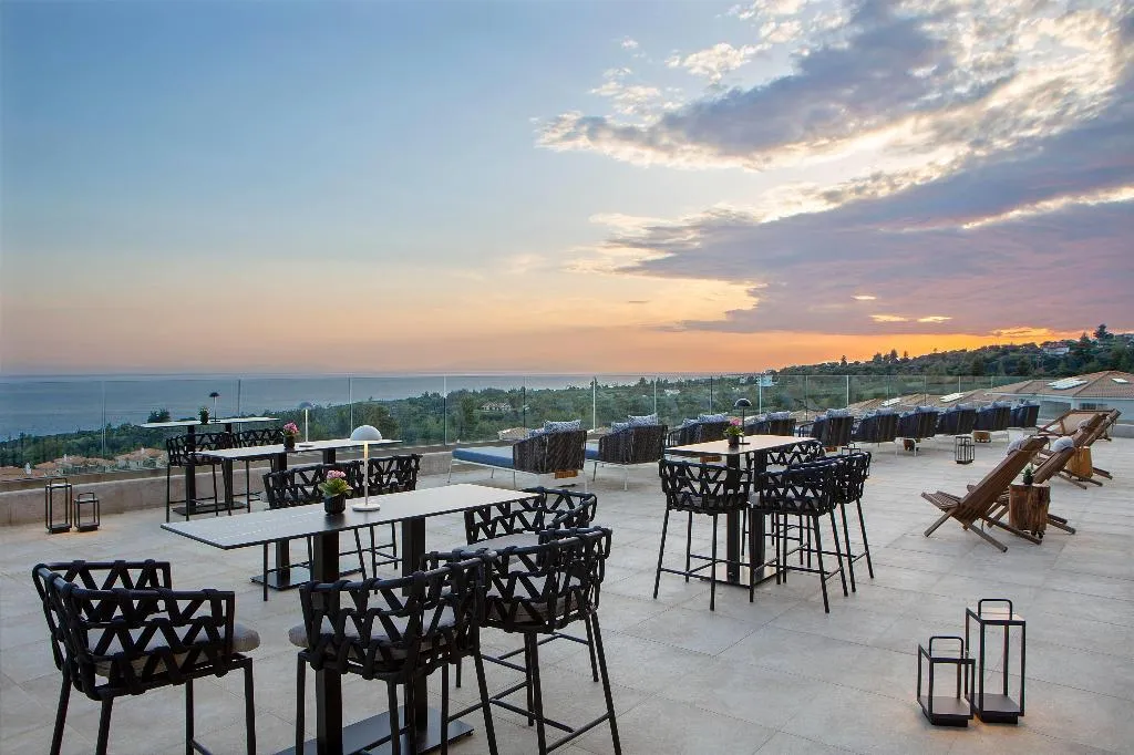 Bar, Ajul Luxury Hotel & Spa Resort Registry Collection, Halkidiki
