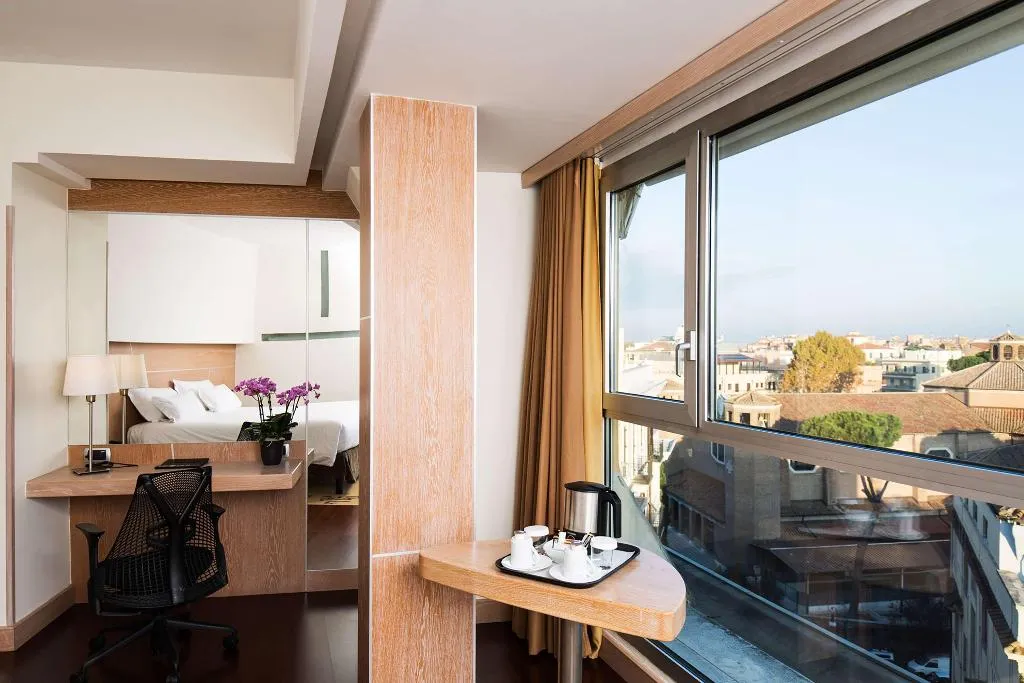 JUNIOR SUITE KING SIZE BED Room, Hilton Garden Inn Rome Claridge, Rome