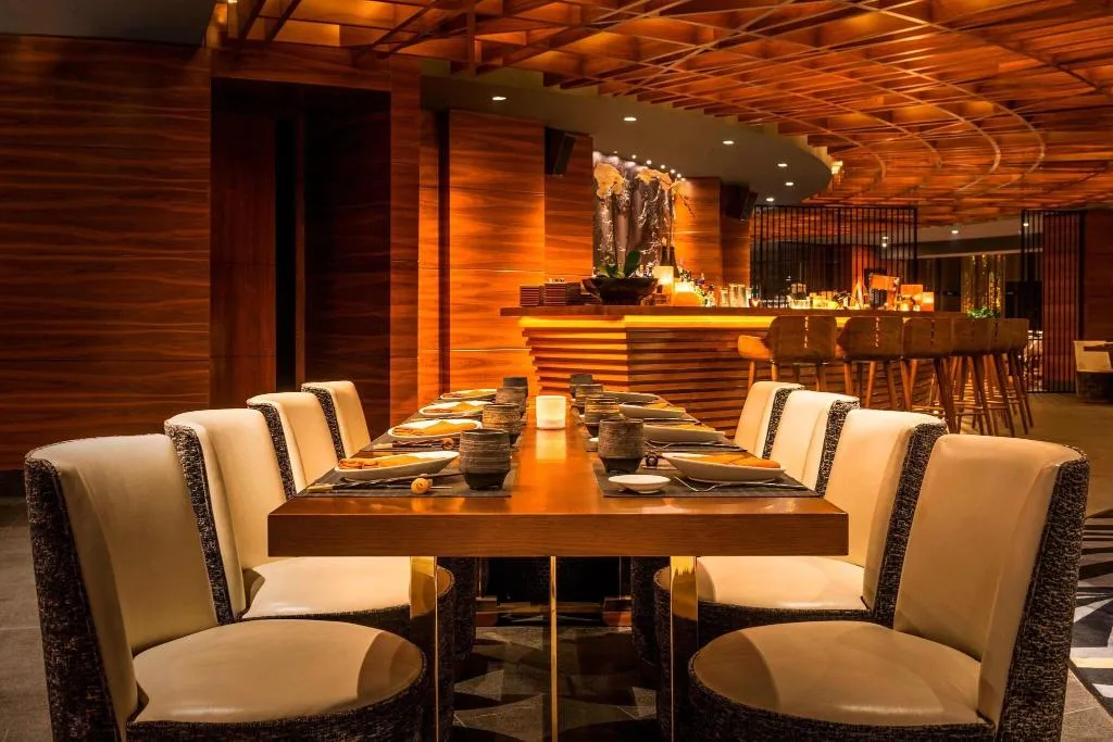 Restaurant, Le Royal Meridien Beach Resort and Spa, Dubai