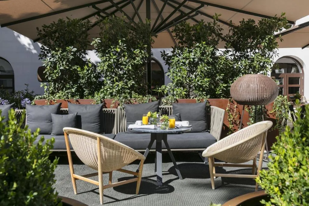 Terrace, Palacio de los Duques Gran Meliá, Madrid