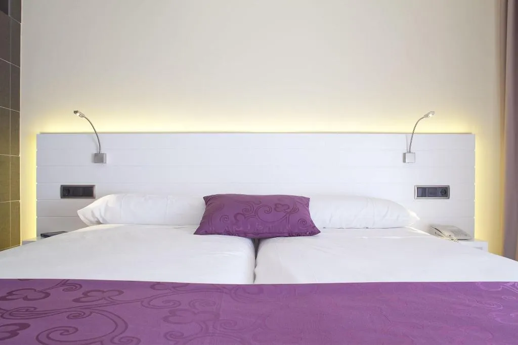 Room, La Terrassa, Costa Brava