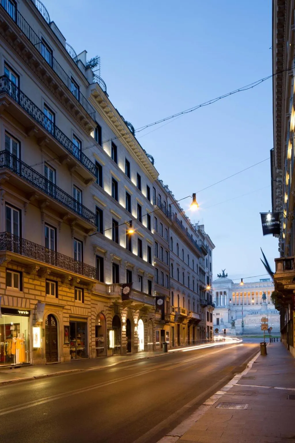 General view, Via Del Corso Home, Rome