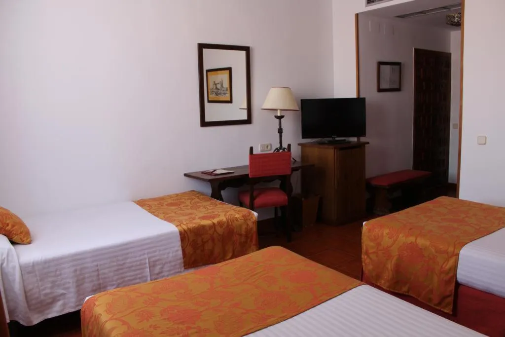 TRIPLE STANDARD Room, El Bedel, Madrid