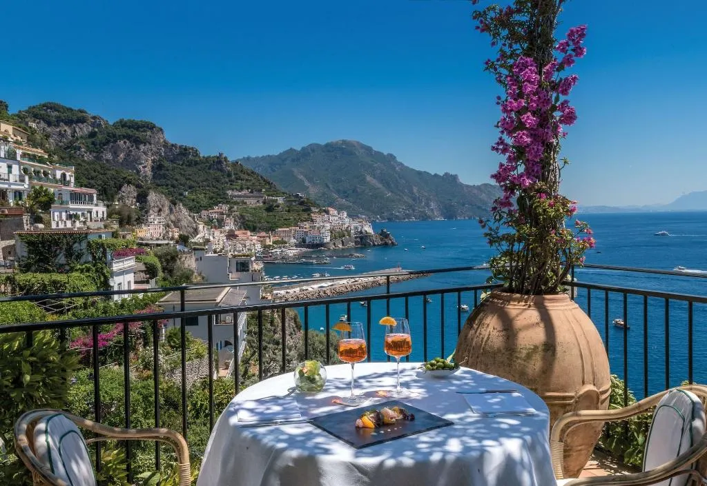 Room, Hotel Santa Caterina, Naples