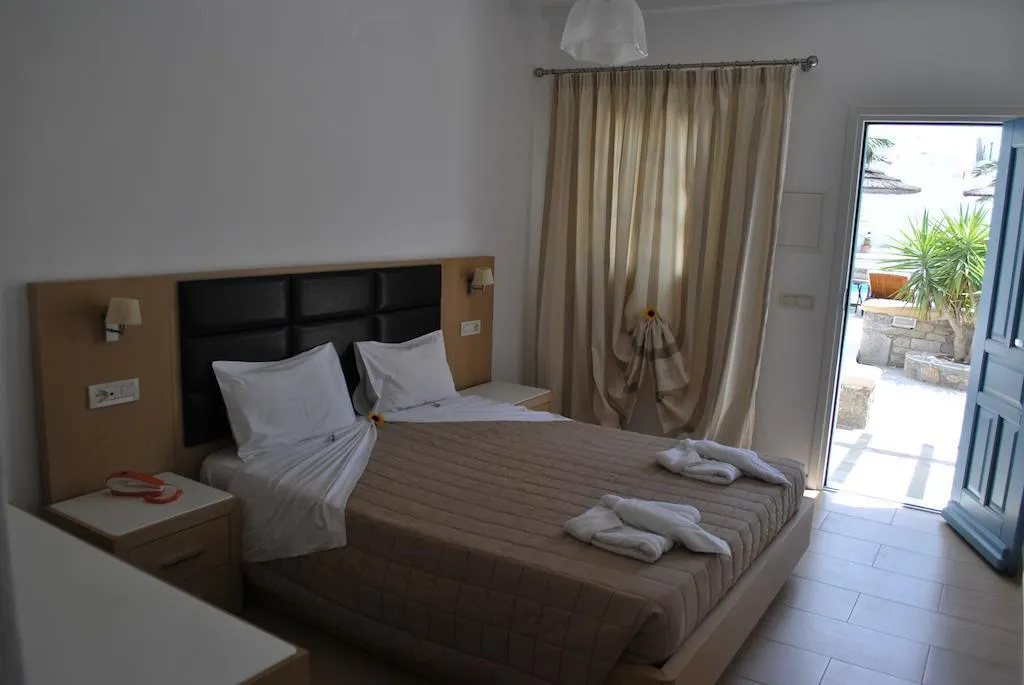 General view, Petinaros, Mykonos