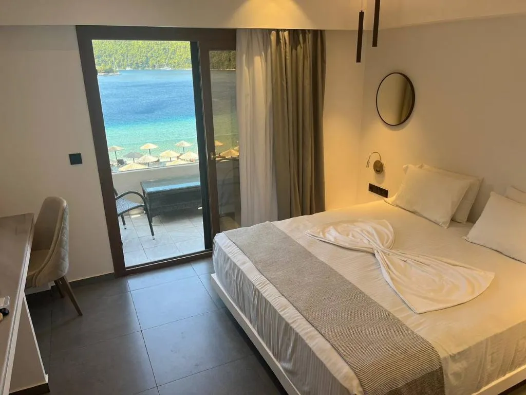 FAMILY ROOM STANDARD Room, Blue Green Bay 3K, Skiathos