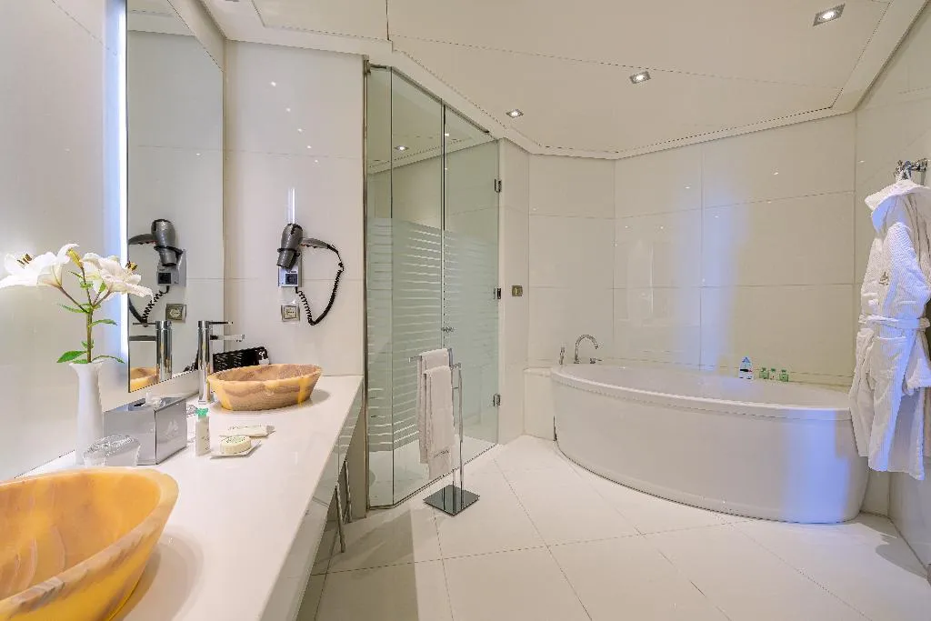 SUITE SEA VIEW WITH TERRACE Room, Santos Las Arenas Balneario Resort, Valencia