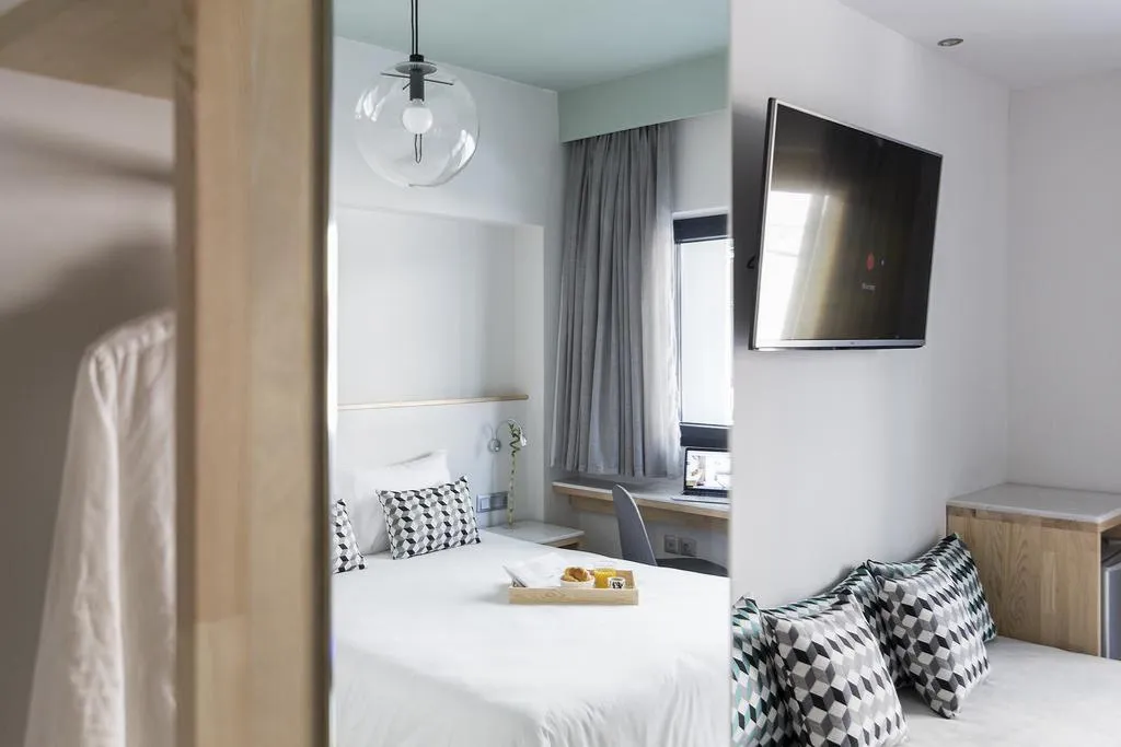 TRIPLE STANDARD Room, Be My Guest Athens, Athens