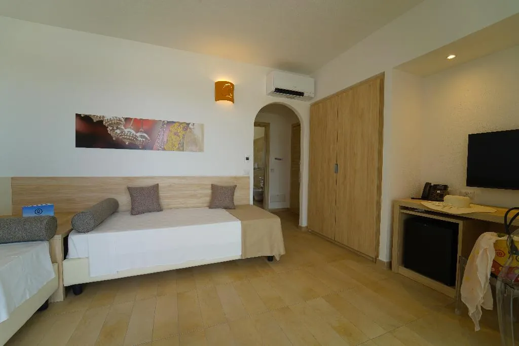 FAMILY ROOM STANDARD Room, GH Santina Resort, Alghero
