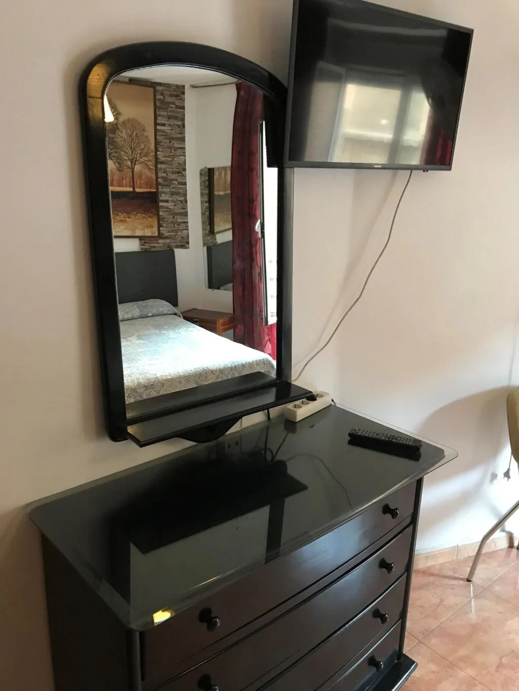 Room, Hostal Becerrea, Madrid