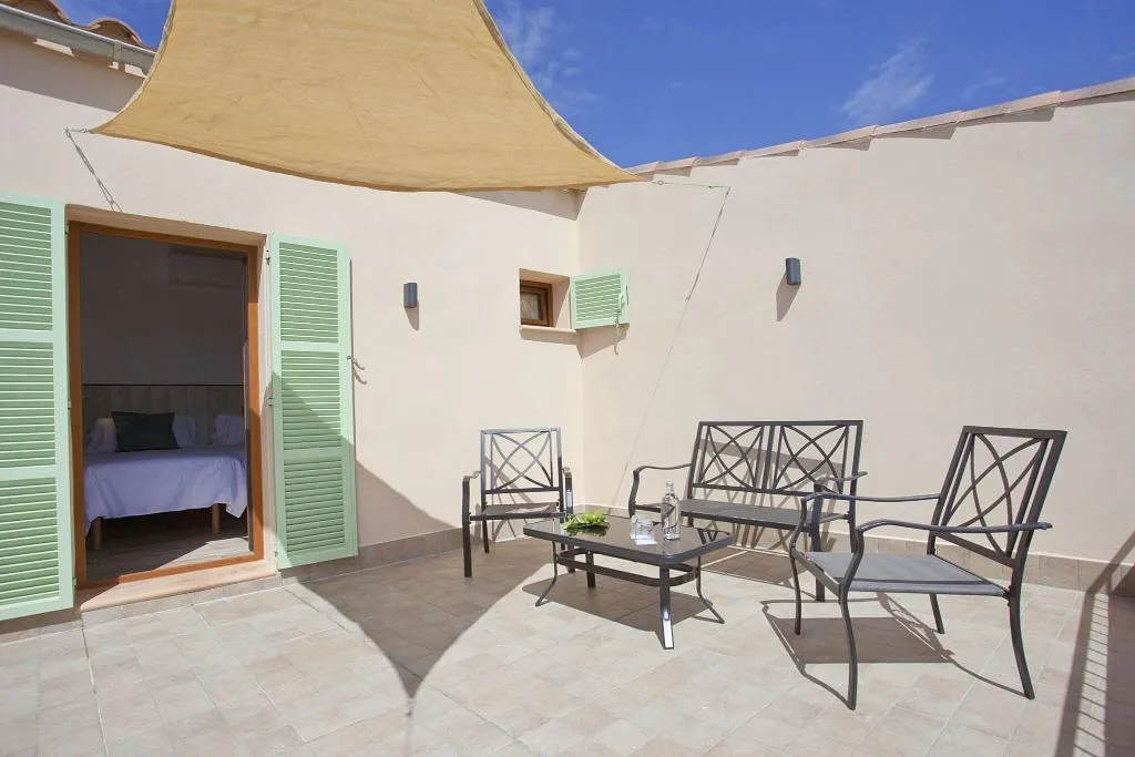 Room, Casal de Petra - Rooms & Pool, Majorca