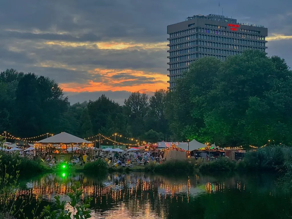 General view, Leonardo Hotel Amsterdam Rembrandtpark, Amsterdam