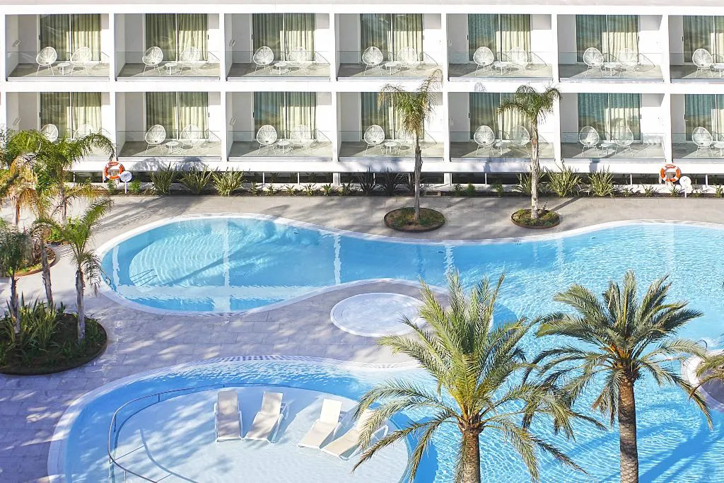 Pool, BG Caballero, Majorca