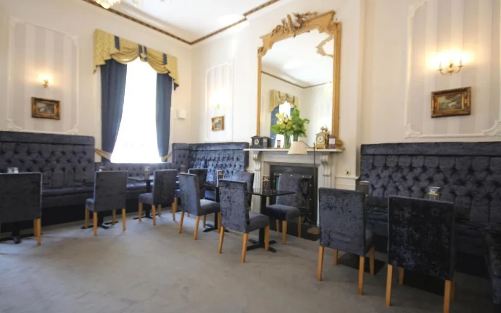 Bar, Hotel St George by Nina, Dublin