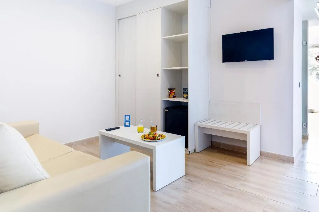 JUNIOR SUITE SEA VIEW Room, Mar Hotels Alcanada, Majorca