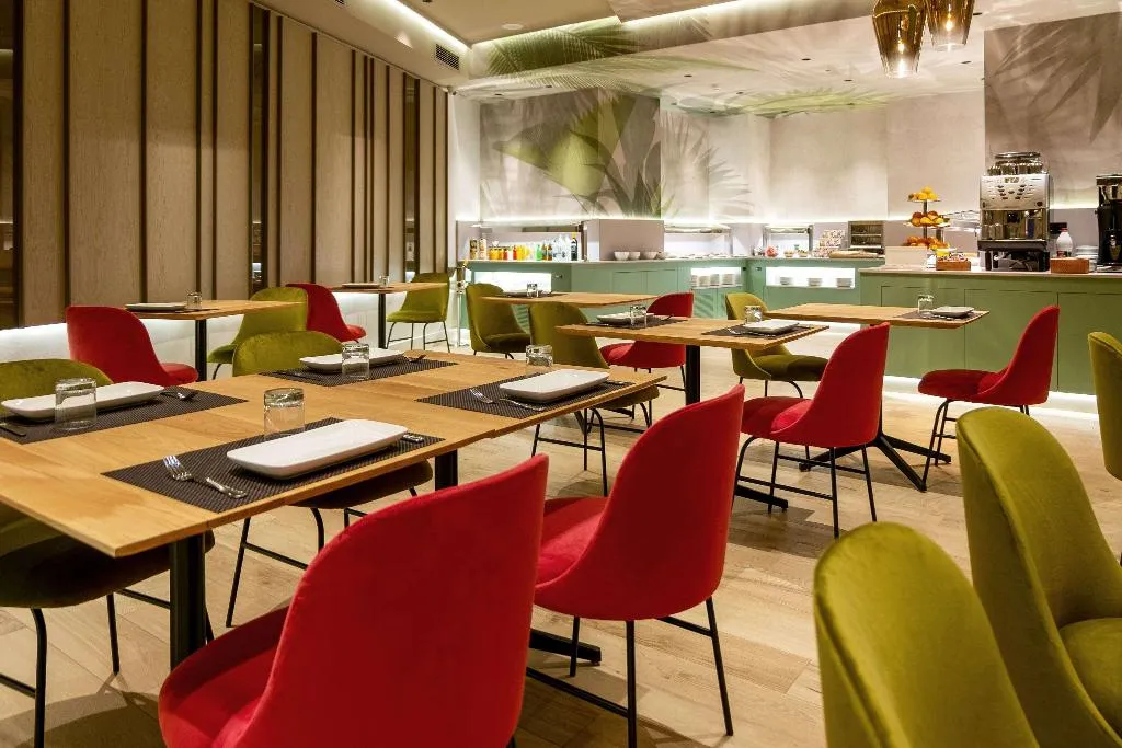 Restaurant, Melia Plaza, Valencia