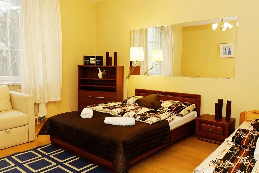 STUDIO CAPACITY 3 Room, P&J Tourist Apartments, Krakow