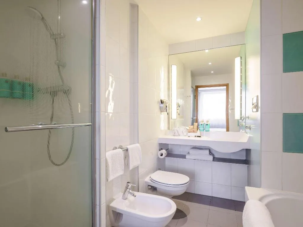 SUITE SUPERIOR KING BED Room, Novotel Milan Malpensa Airport, Milan