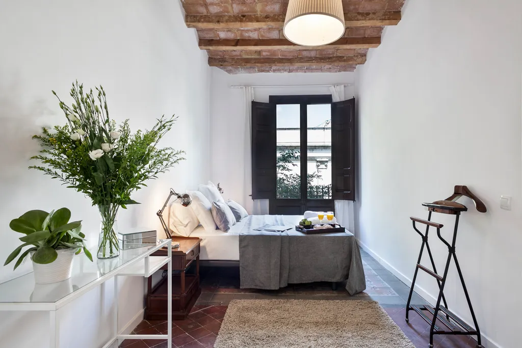 APARTMENT WITH TERRACE Room, Charming Flats by Aspasios, Barcelona
