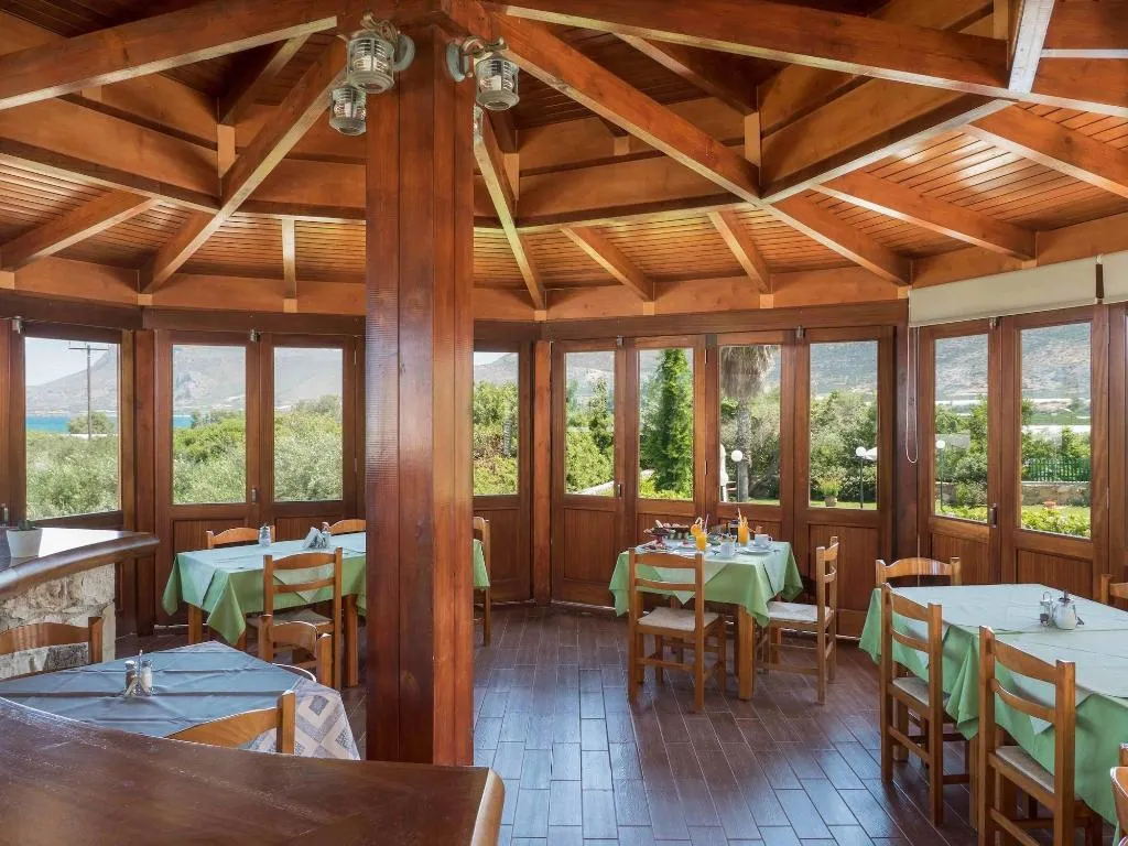 Restaurant, Petritos Rooms And Studios, Crete