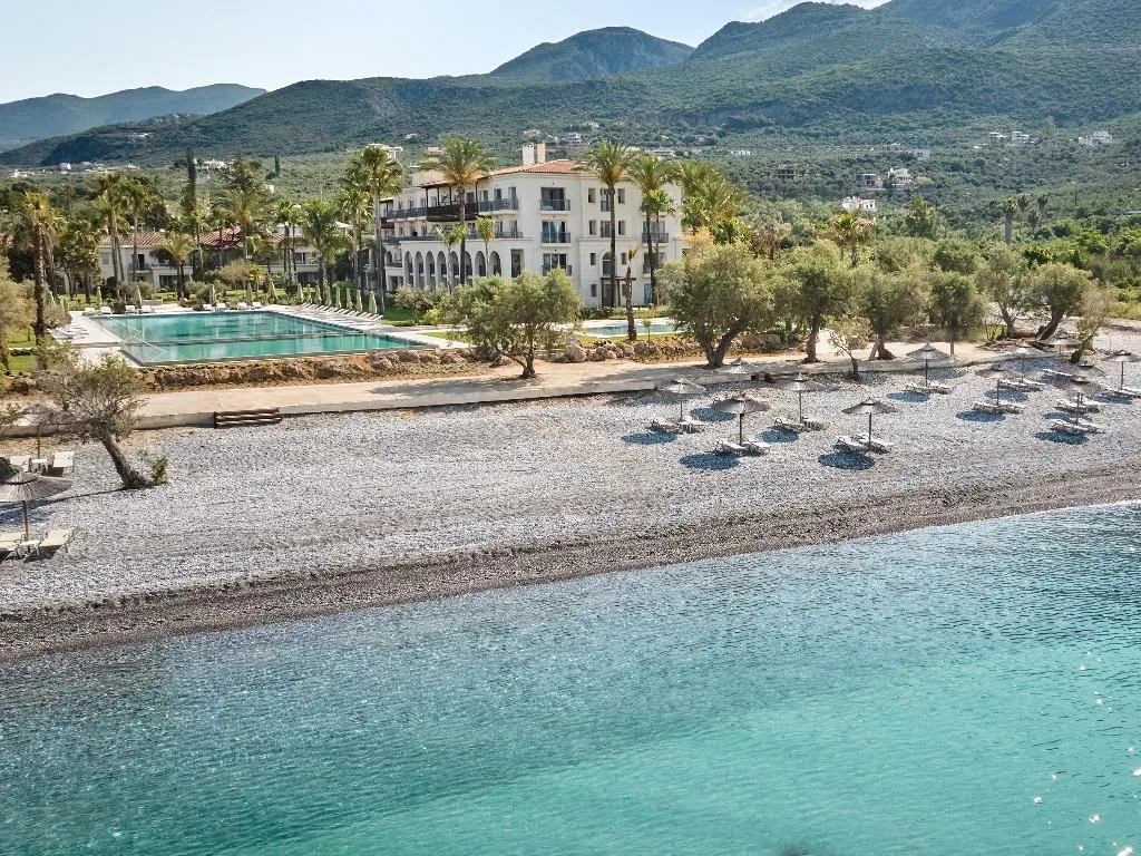SUITE DELUXE WITH TERRACE Room, Grecotel Filoxenia Kalamata, Kalamata