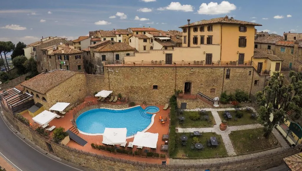 General view, Palazzo Mannaioni Toscana, Florence